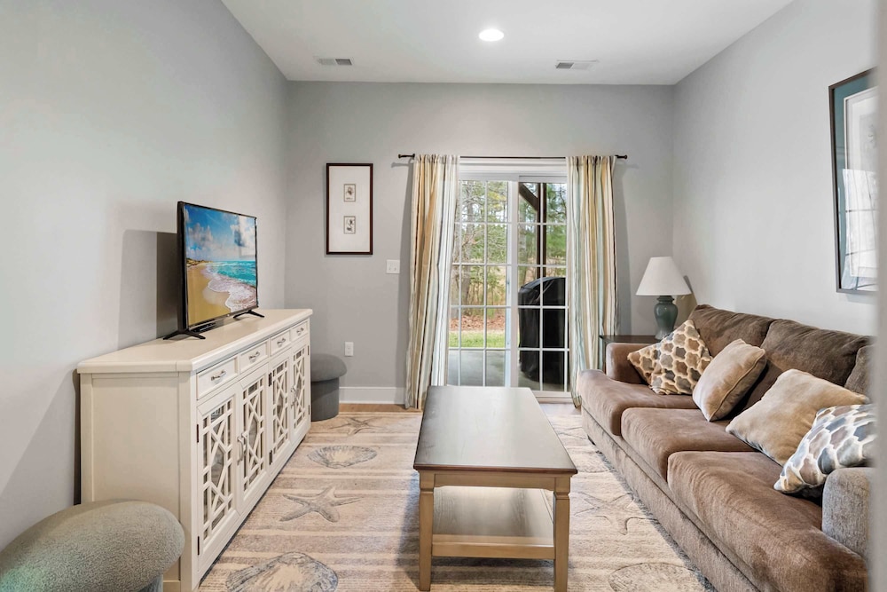 Sawgrass #1 - carbon neutral hotel in Rehoboth Beach