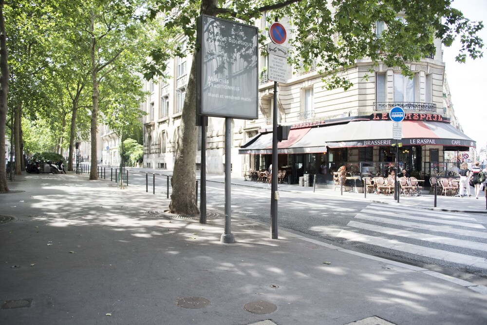 French style Allure in Saint Germain des Pres — 5-Star Luxury Hotel in Paris, France
