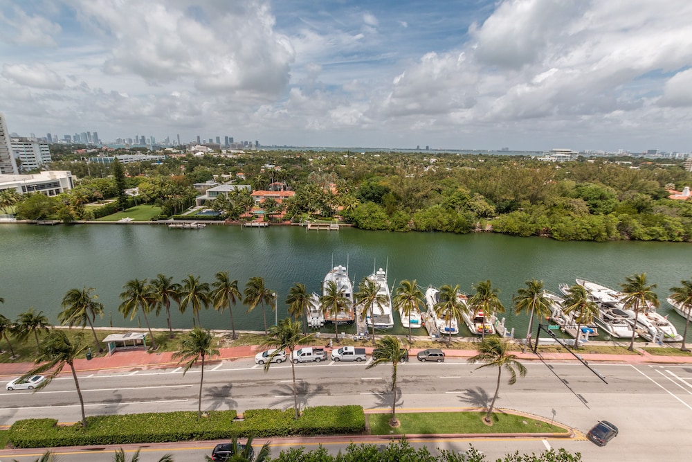 Fontainebleau Miami Beach Private Luxury Suites - photo 262