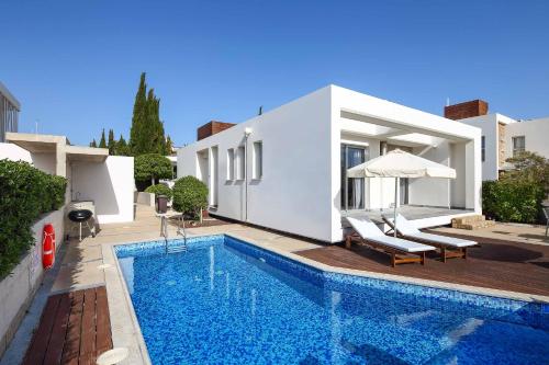 Paradise Cove Luxurious Beach Villas Aqua 2 Bedroom Villa