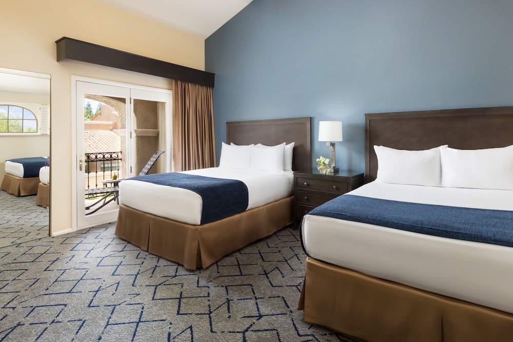 Kimpton Miralina Resort & Villas by IHG - photo 5