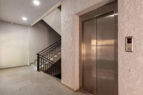 Veli group Apartment in Old City