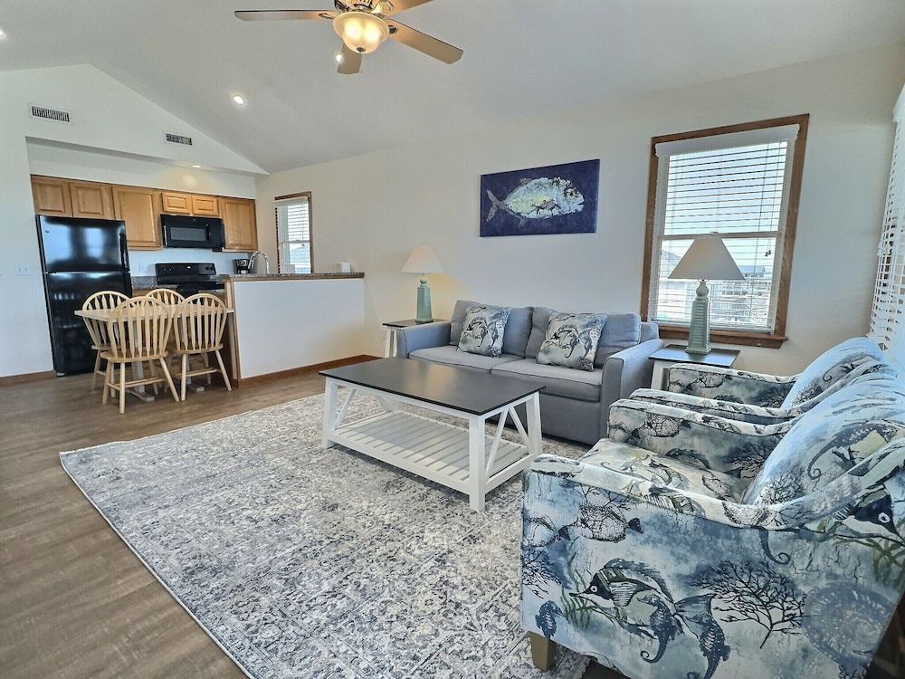 Lighthouse View Oceanfront Lodging - photo 43