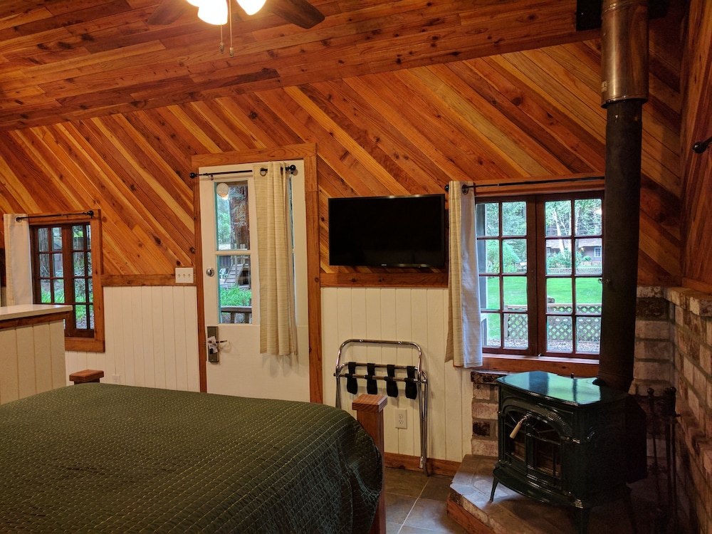 Emerald Forest Cabins - photo 83