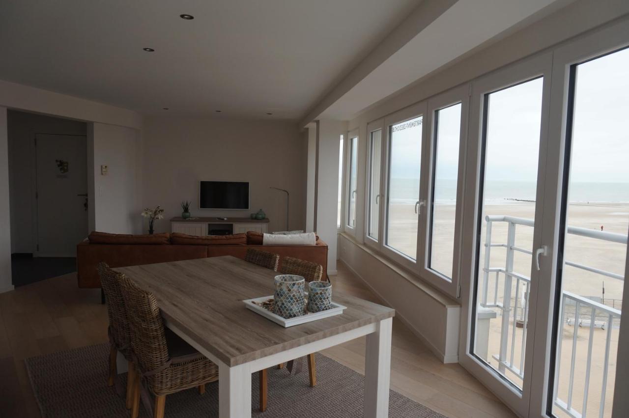 Appartement Mariakerke Bad Zeezicht — 4-Star Luxury Hotel in Ostend, Belgium