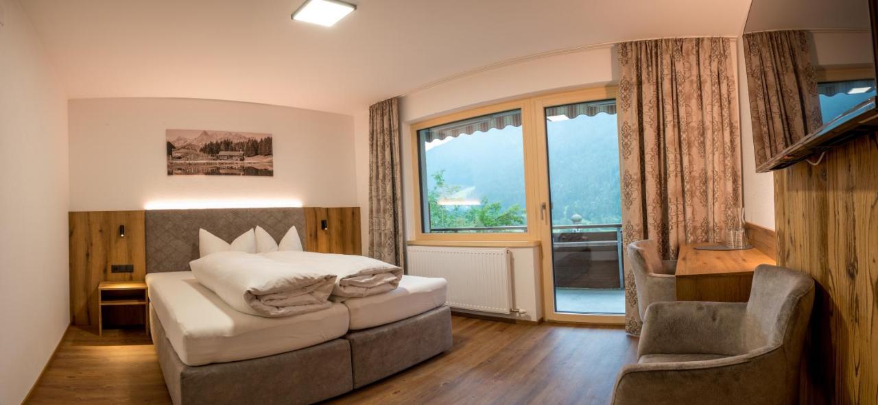 Pension Sonnenhang — 4-Star Luxury Hotel in Sankt Gallenkirch, Austria