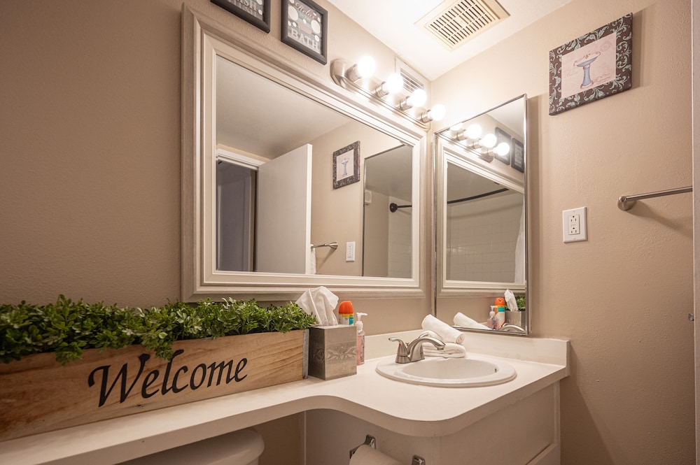 1Bd1Ba w BonusRM Stay Together Suites - photo 30