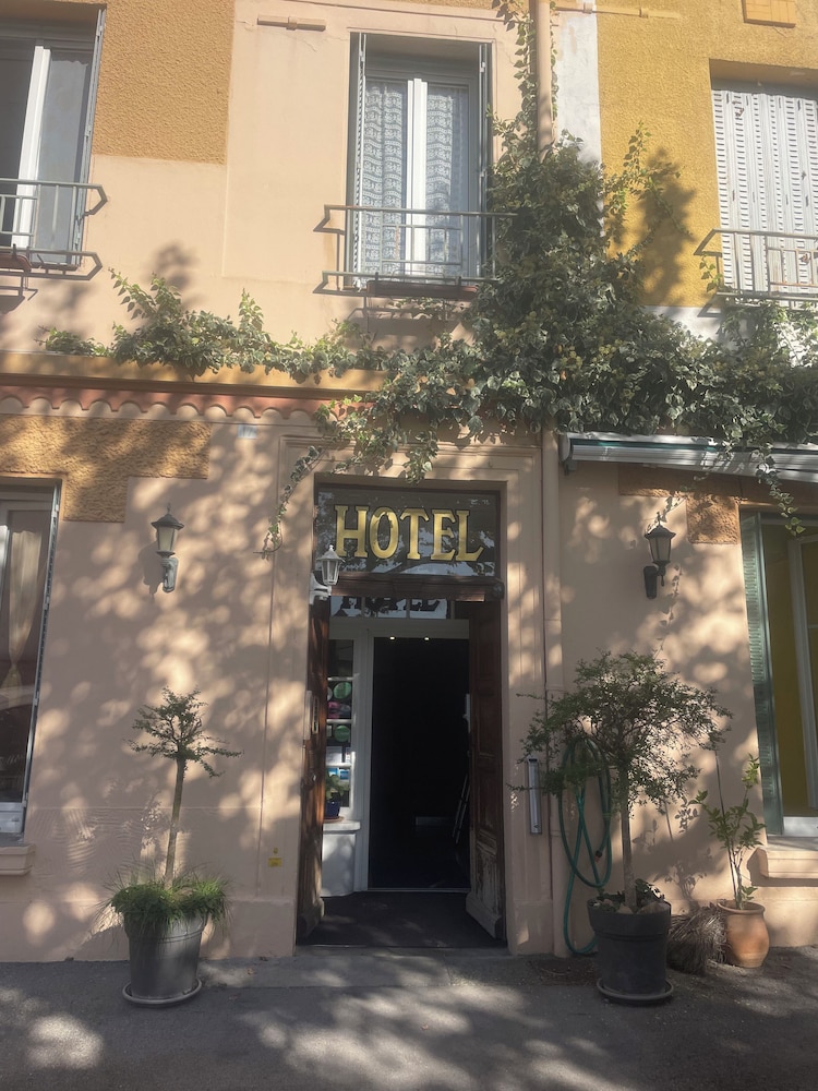 Hotel de Provence Digne les Bains by Adonis in Sisteron, France