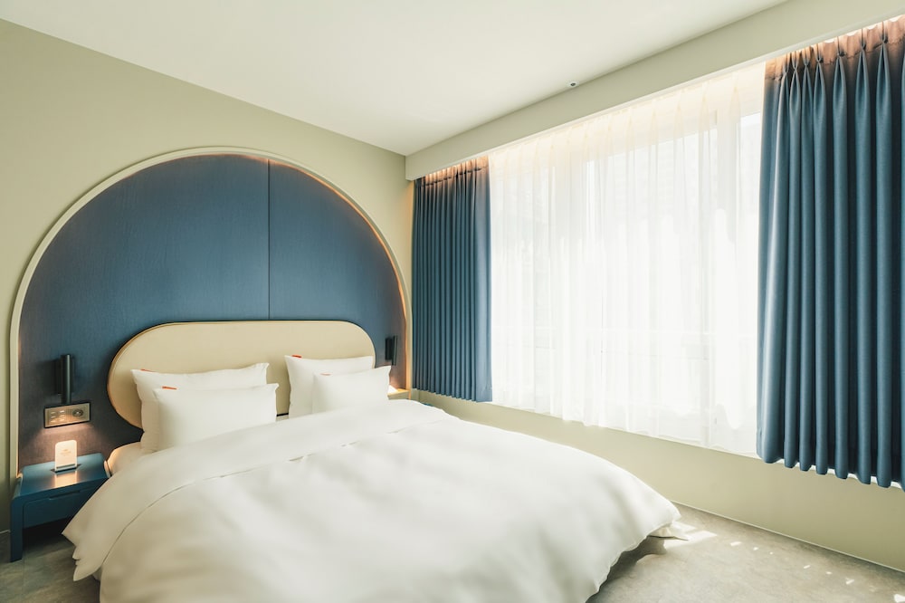 Cheonan Buldang Hound Hotel in Cheonan, South Korea