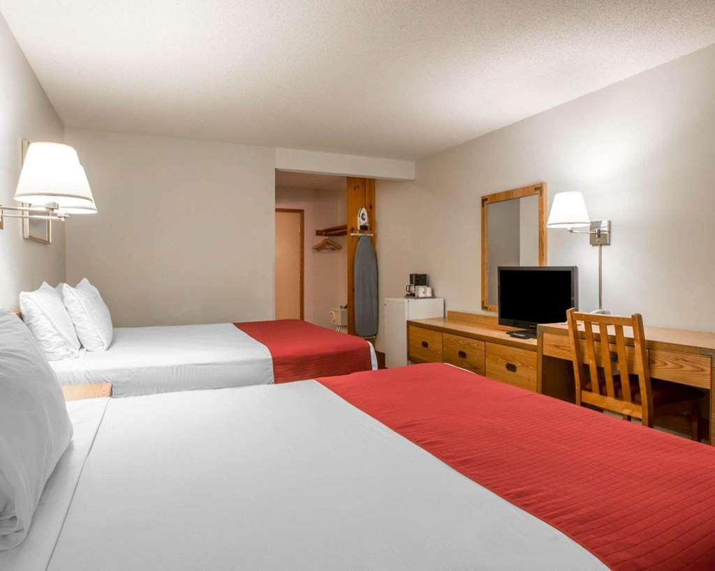 Rodeway Inn Lake Placid South - photo 7