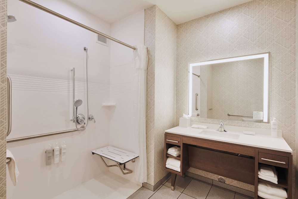 Home2 Suites by Hilton Sacramento at CSUS - photo 41
