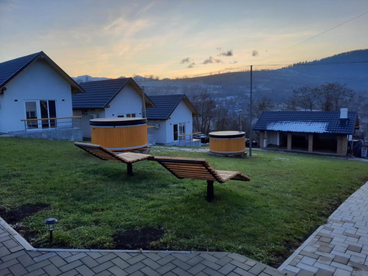 Complex Turistic Padurea Mare - carbon neutral hotel in Unknown City