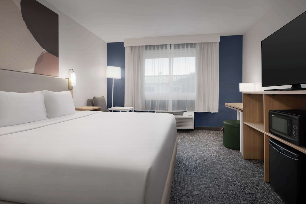 Spark by Hilton San Jose Airport - photo 14