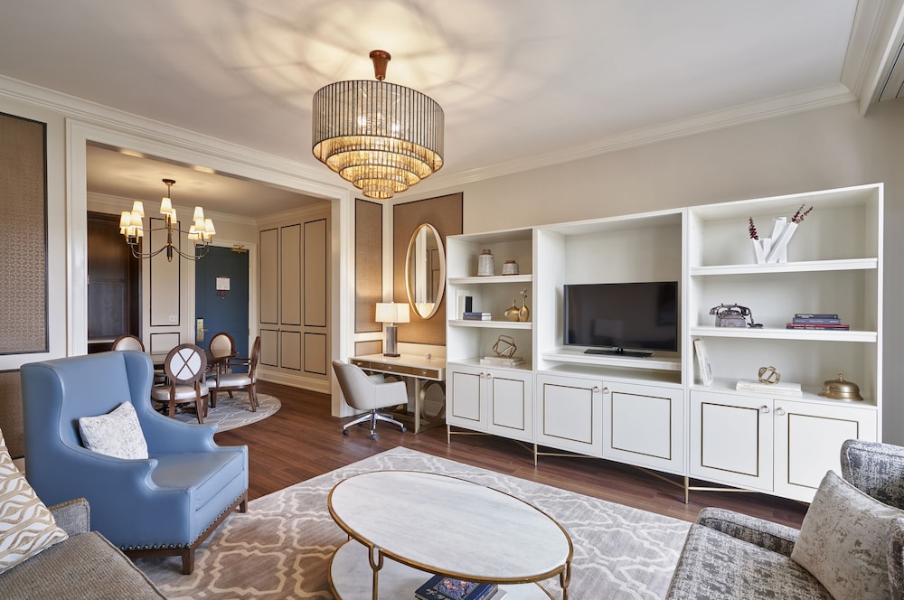 The Inn at Meadowbrook - photo 7