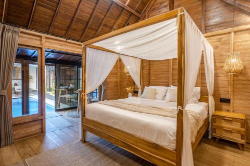 Emy Kerobokan — 4-Star Luxury Hotel in Kerobokan, Indonesia