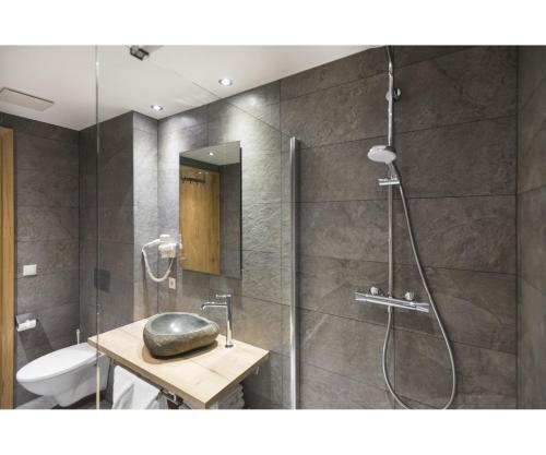 Aparthotel Herzblick Gmbh — See