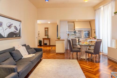 Vicolo dei Malespini — 4-Star Luxury Hotel in Florence, Italy