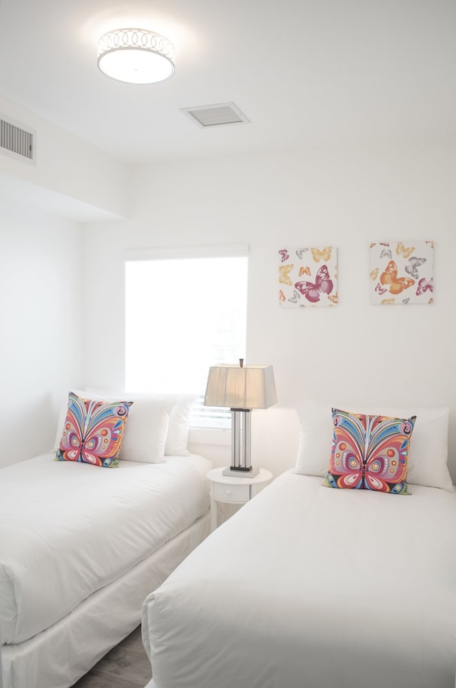 Sobe Lux — Miami Beach — photo 3