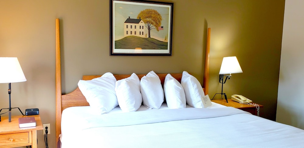 Lodging on the Square - photo 34