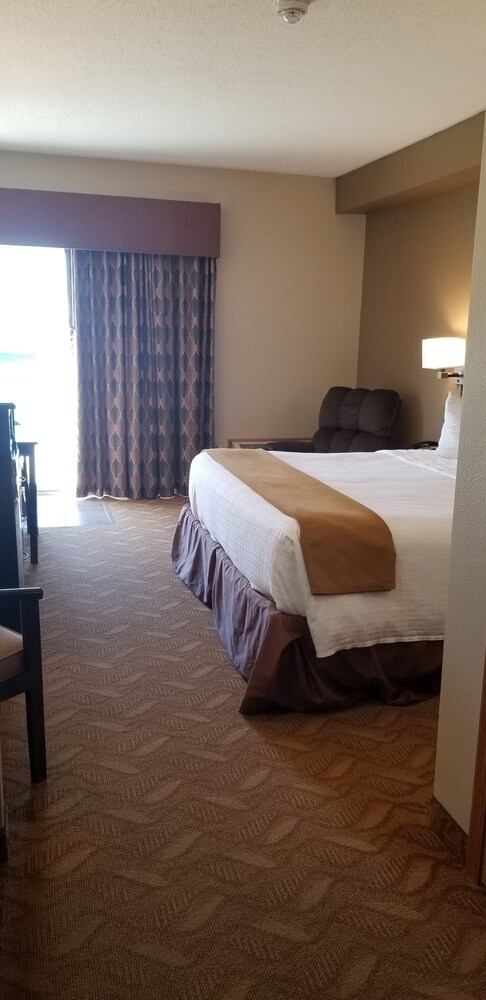 Cobblestone Inn and Suites Lake View - photo 8