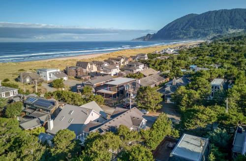 The Lodge MCA 196 Meredith Lodging — 4-Star Luxury Hotel in Cannon Beach, United States