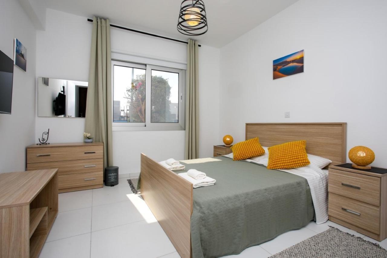 OASIS Amazing Location Sea View Stylish Apartment