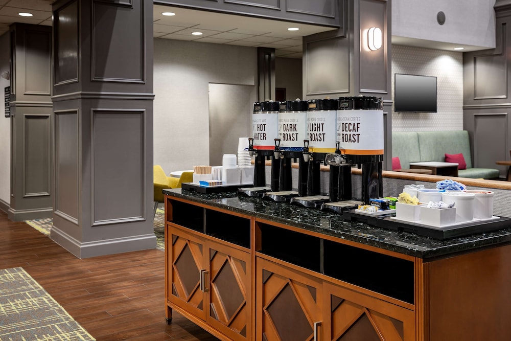 Hampton Inn & Suites Texarkana - photo 3