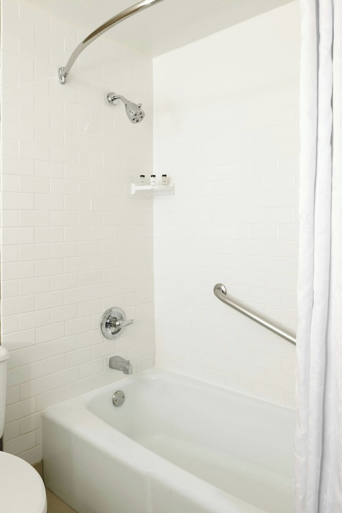 Sheraton Cerritos Hotel - photo 33