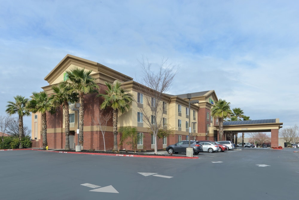 Holiday Inn Express Sacramento Airport Woodland by IHG - photo 83