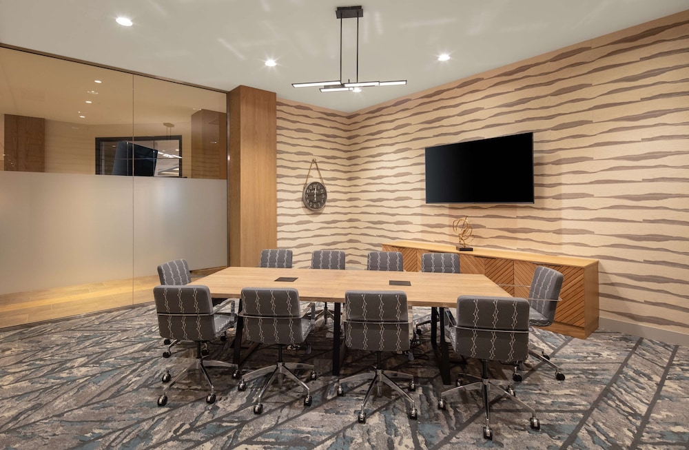 DoubleTree By Hilton Sacramento - photo 39