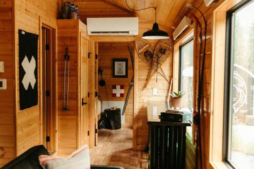 The SKI HAUS A Montana Tiny Cabin Forest Retreat — 4-Star Luxury Hotel in Lakeside, United States
