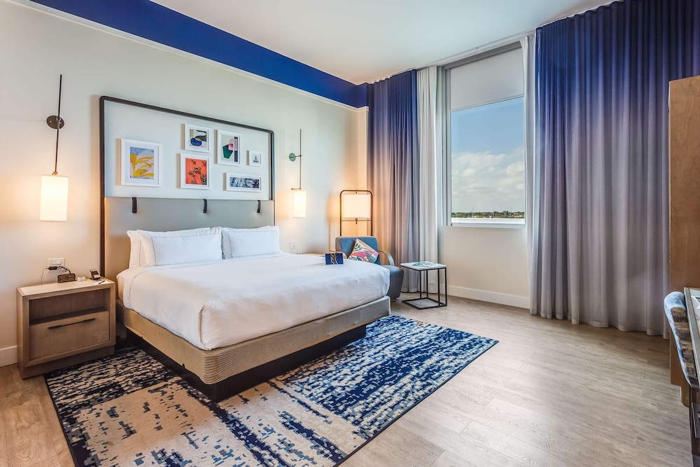 SERENA Hotel Aventura Miami Tapestry Collection by Hilton - photo 28