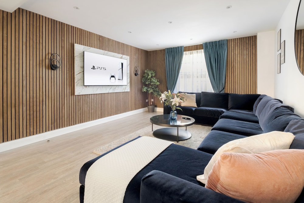 Londoners Fabulous Four Residence — 5-Star Luxury Hotel in London, United Kingdom