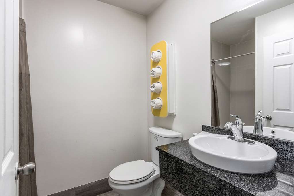 Studio 6 Extended Stay Savannah GA - photo 33