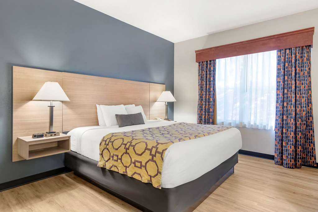 Baymont by Wyndham Kennesaw - photo 16
