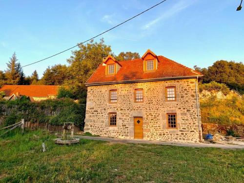 Les Maisons du Bonheur & Balneo pet-friendly hotel Felletin