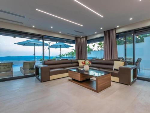 Lorena Stylish Sea View Villa Four Bedroom Villa with Private Pool — 4-Star Luxury Hotel in Crikvenica, Croatia