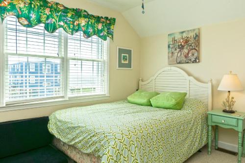 Beach Joy by Oak Island Accommodations - photo 6
