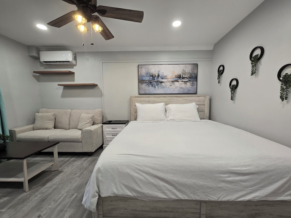 Sunny Palms Inn - photo 17