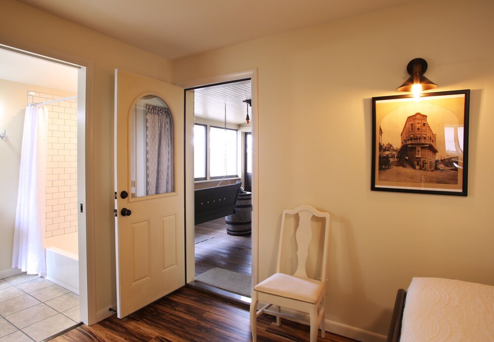 Tower House Inn - photo 7