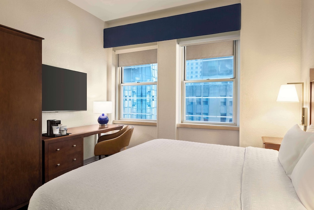 Hampton Inn Manhattan Downtown Financial District - photo 10