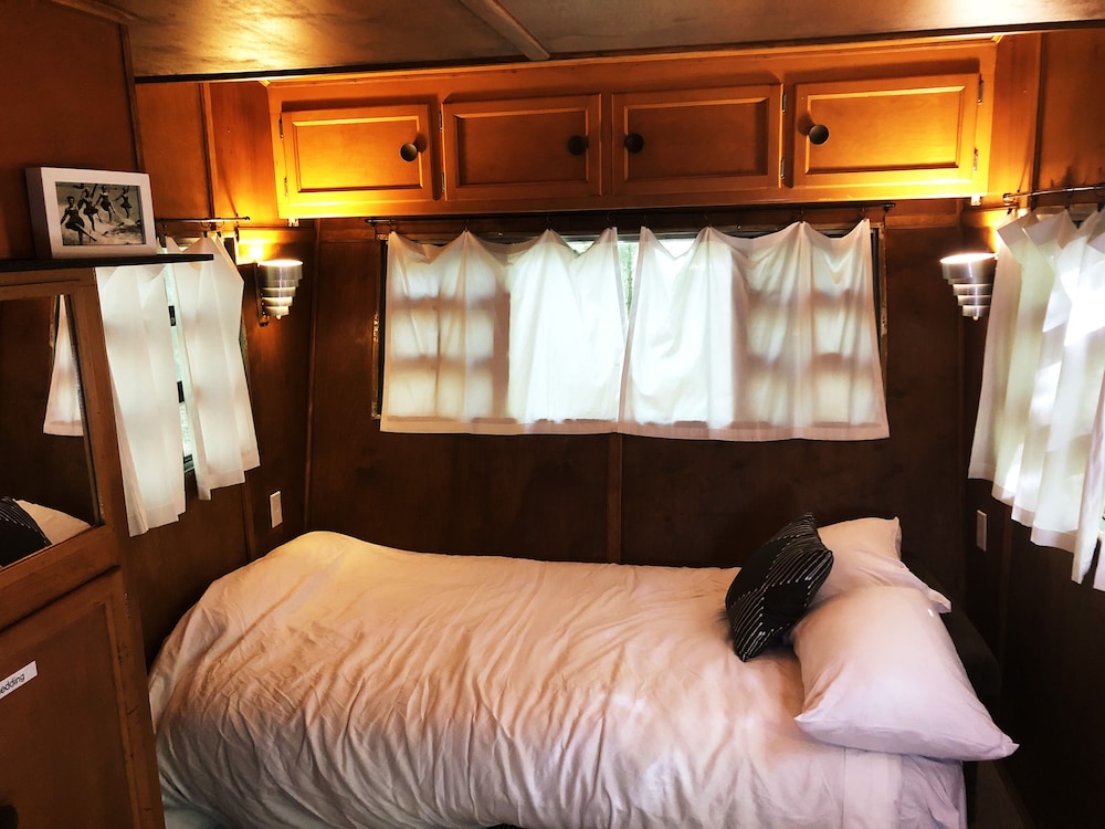 Coadys' Point of View Lake Resort - photo 88