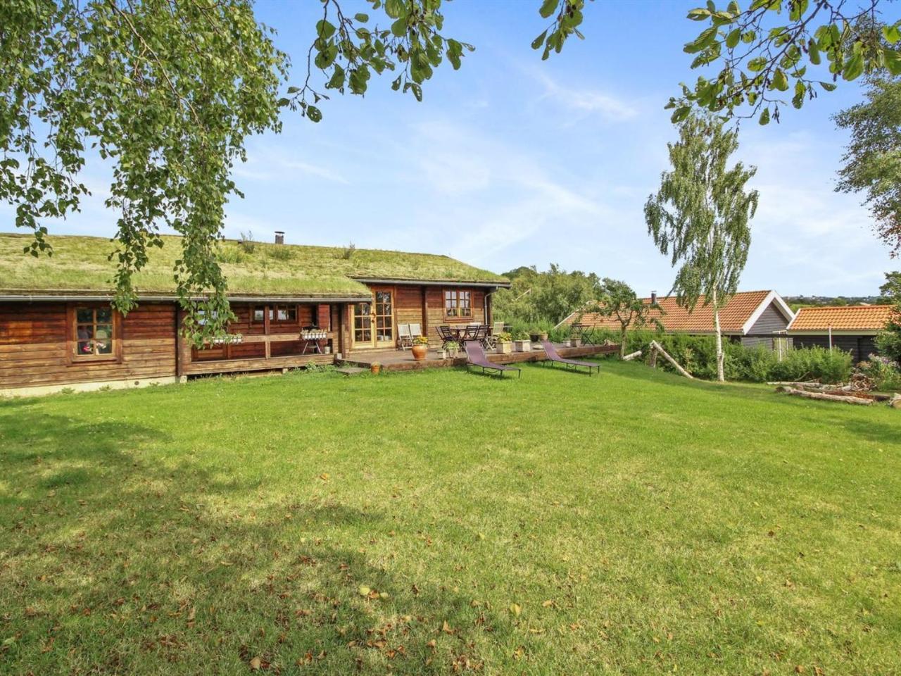 Holiday Home Kersta 400m from the sea by Interhome — 4-Star Luxury Hotel in Ronde, Denmark