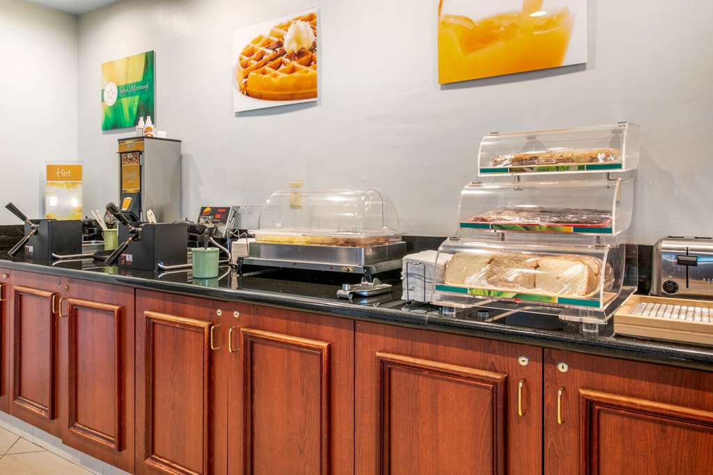 Quality Inn & Suites Jacksonville Baymeadows - photo 25