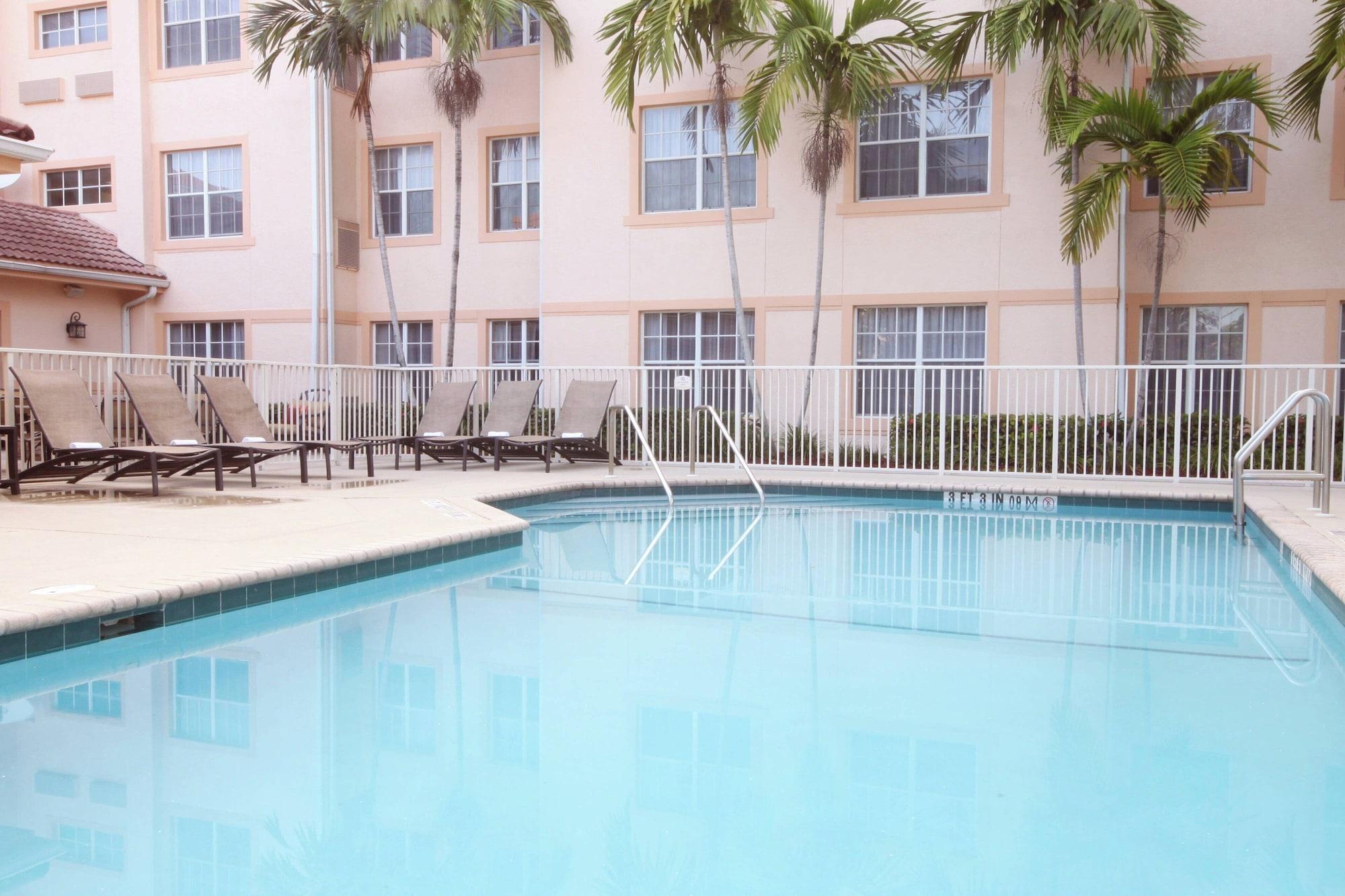 Residence Inn by Marriott West Palm Beach - photo 8