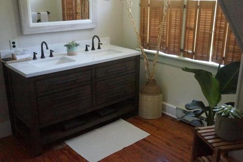 The Frogtown Inn - photo 49
