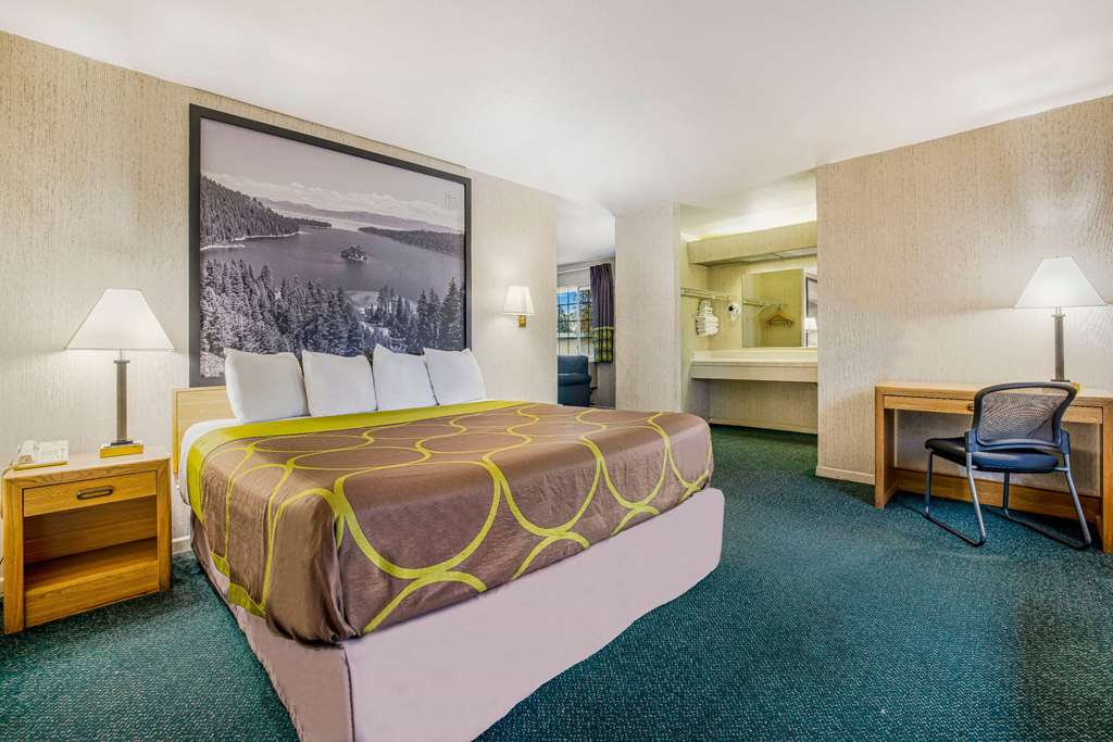 Super 8 by Wyndham Auburn - photo 24