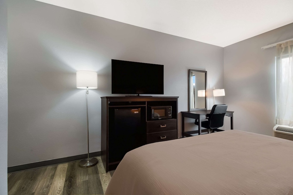 Quality Inn Columbia I 65 - photo 14