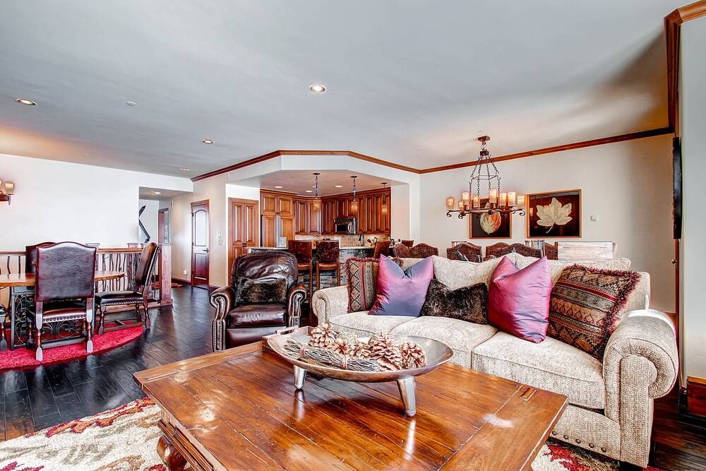 Highlands Slopeside by East West Hospitality - photo 256