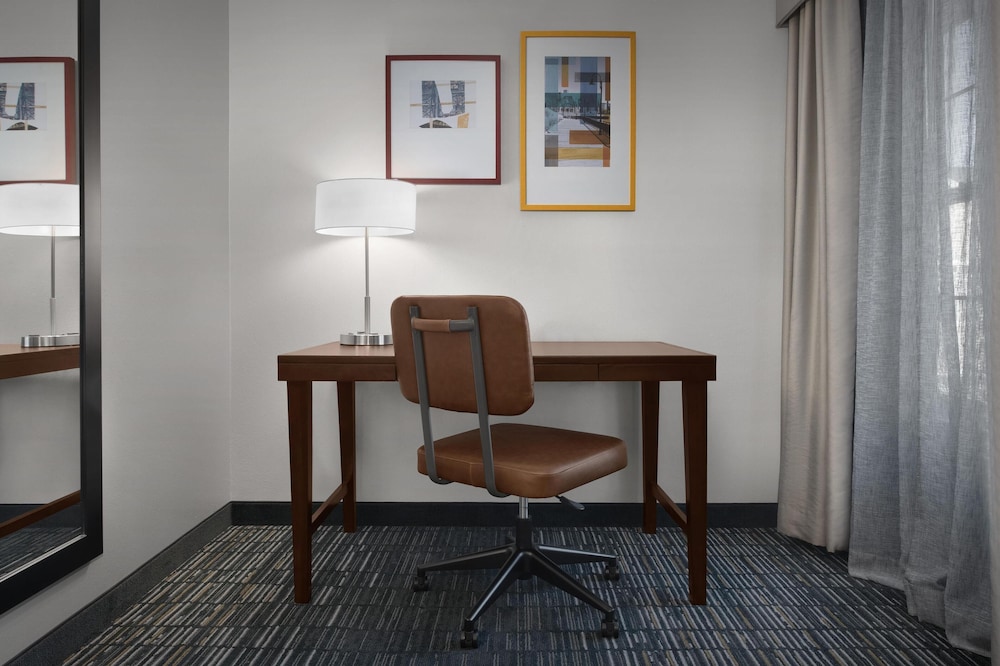Homewood Suites by Hilton Newark Cranford - photo 10